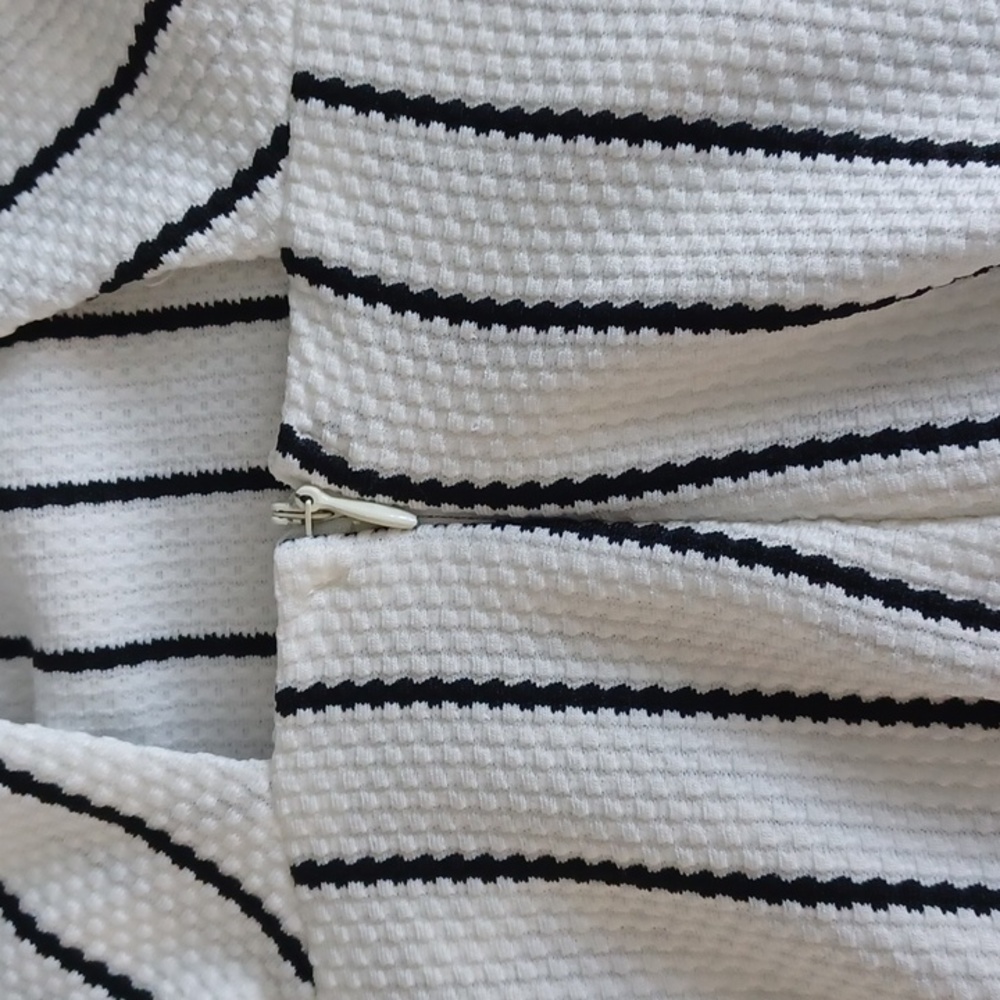Lush Striped Dress - Picture 9 of 11